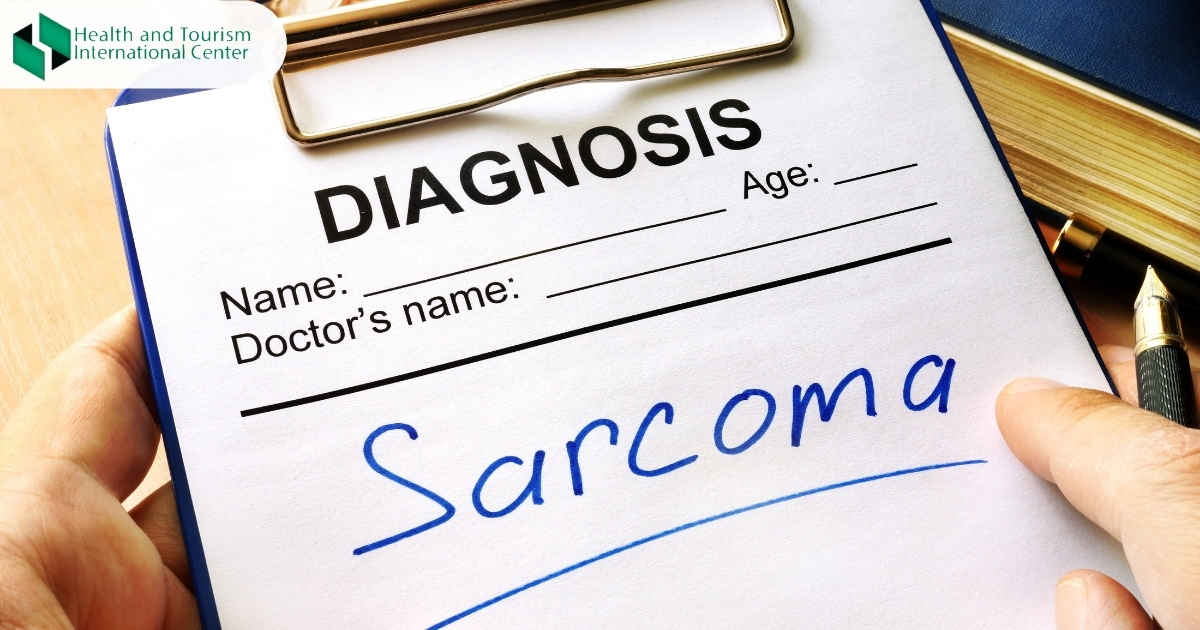 What are the symptoms of sarcoma?